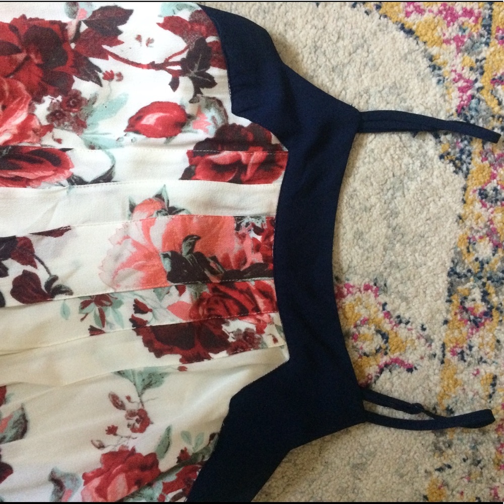 Beautiful floral maxi dress xs